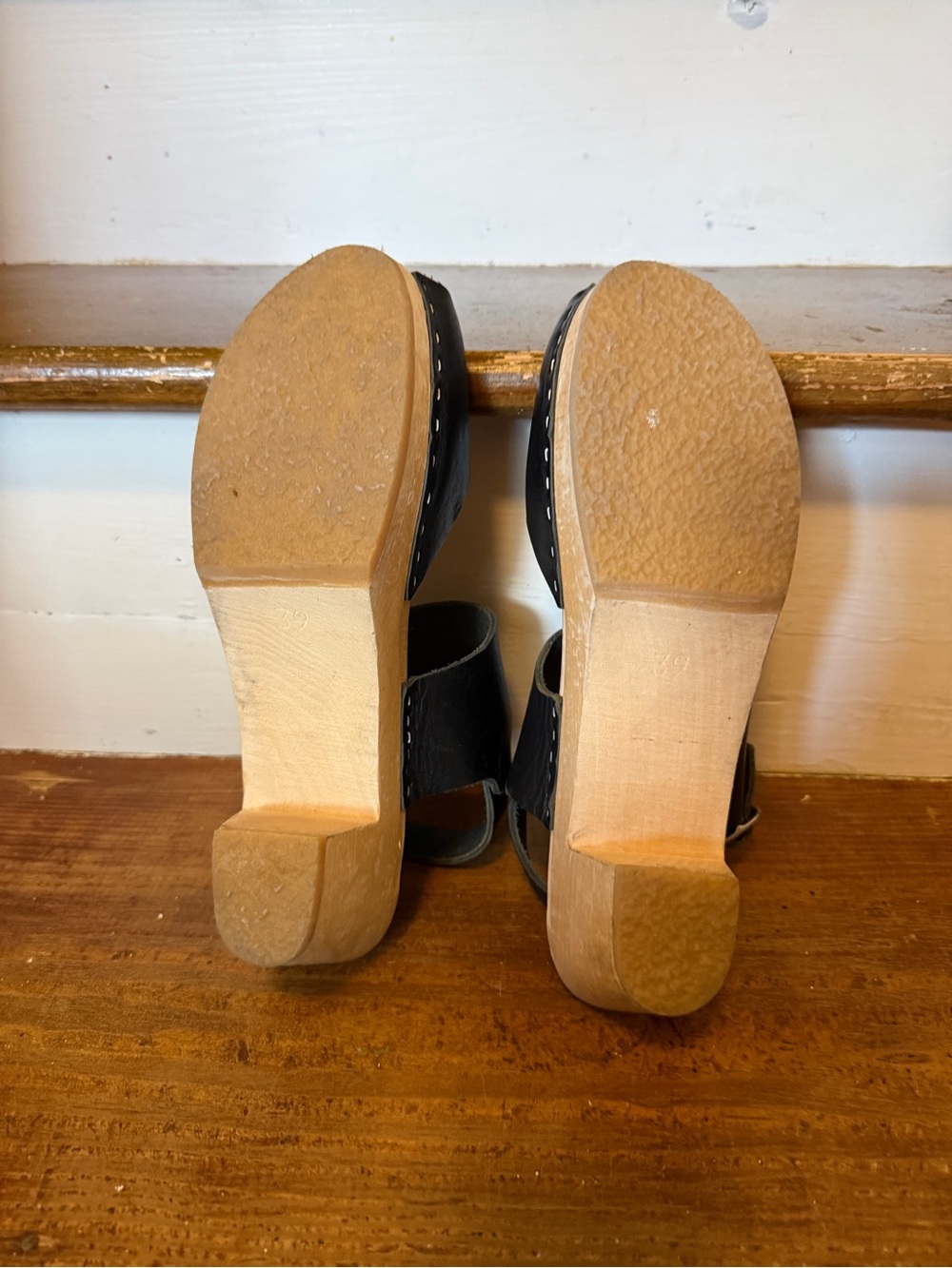 Bryr Clogs - Picture 5 of 6